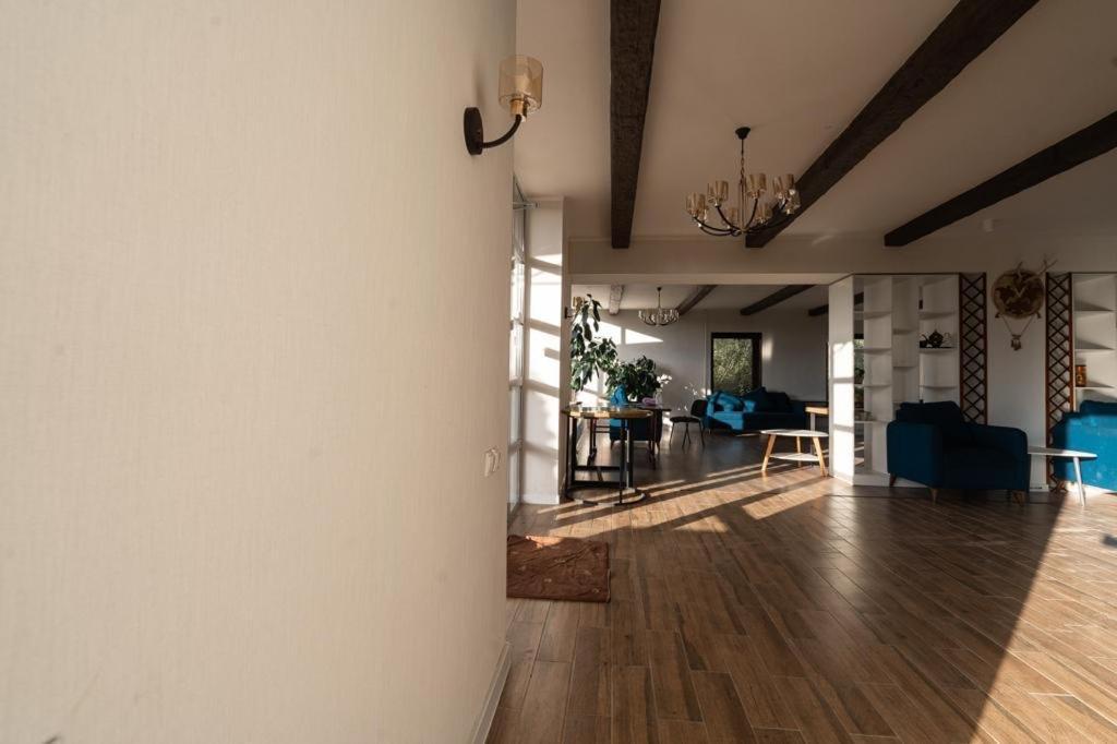 Muras Hotel คาราโคล ภายนอก รูปภาพ