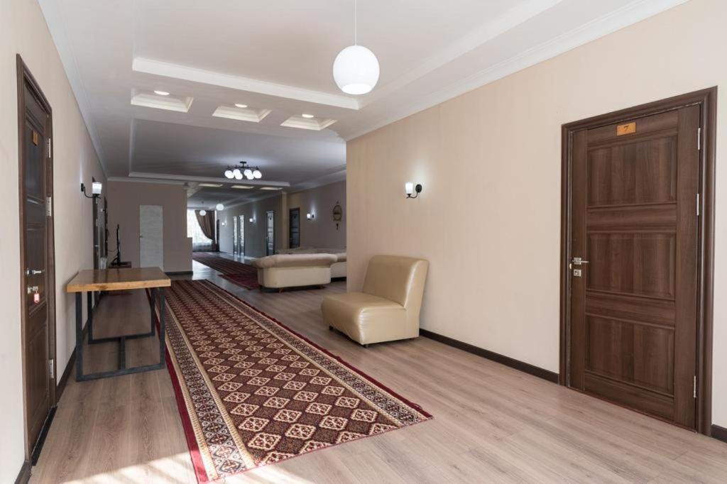 Muras Hotel คาราโคล ภายนอก รูปภาพ