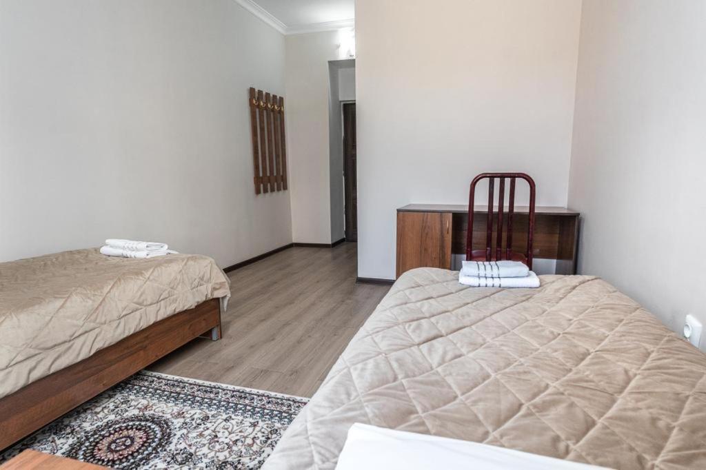 Muras Hotel คาราโคล ภายนอก รูปภาพ