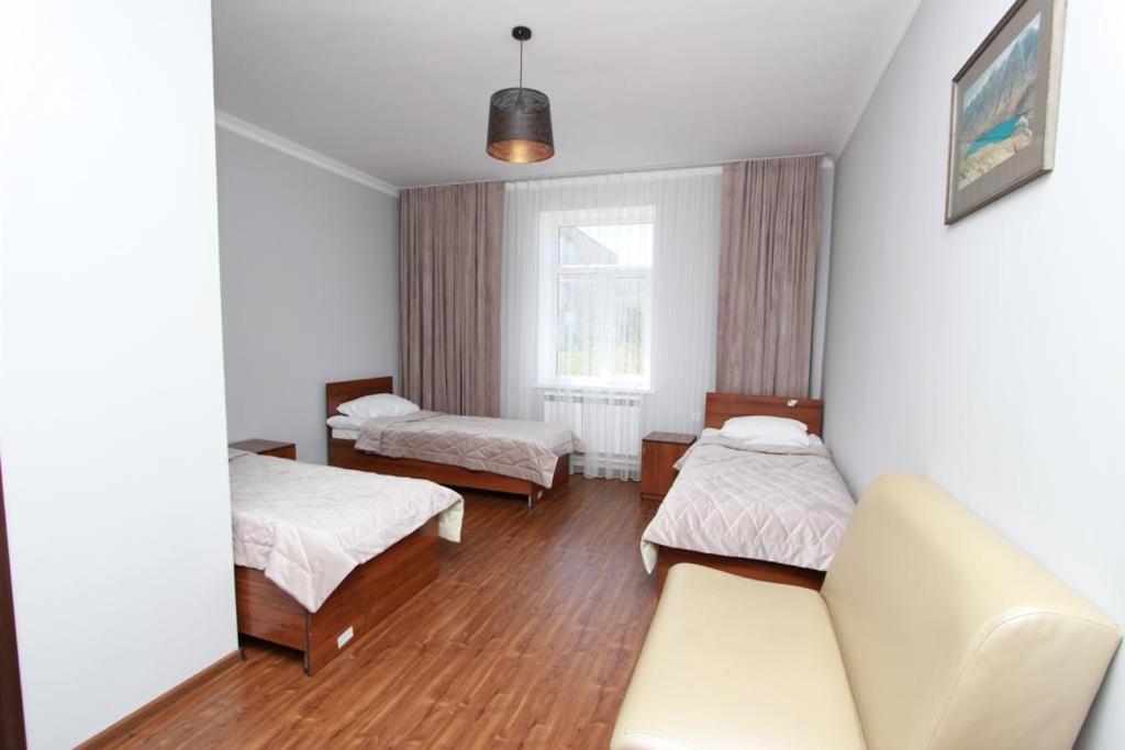 Muras Hotel คาราโคล ภายนอก รูปภาพ