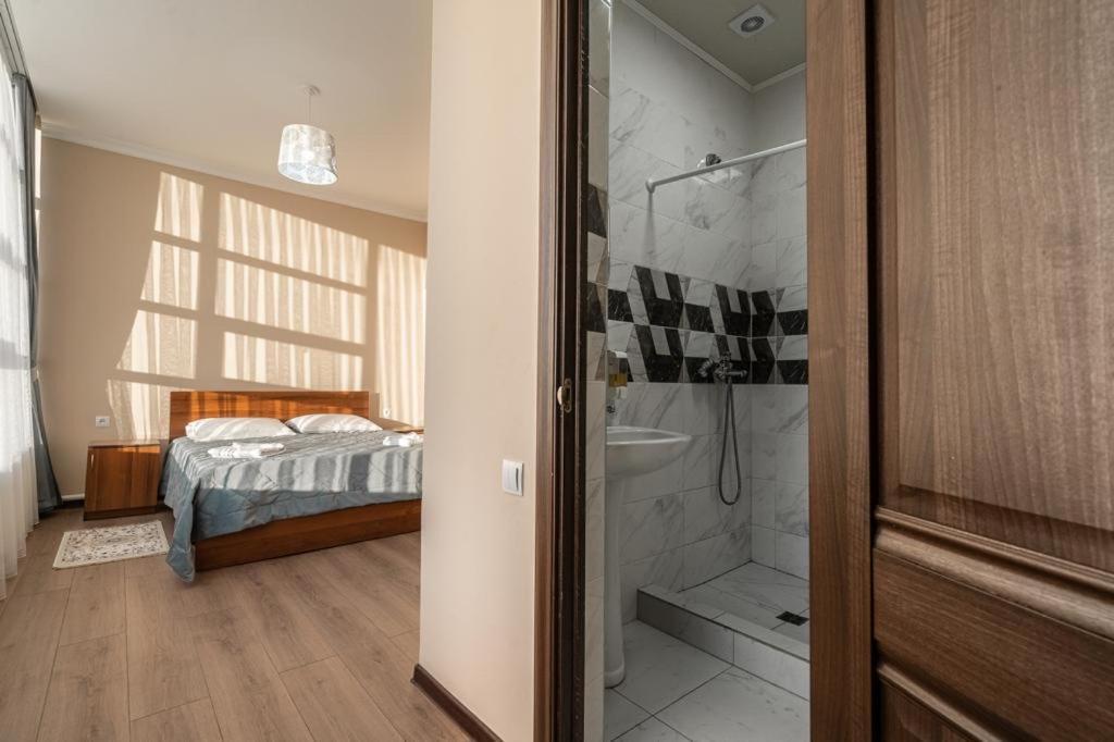 Muras Hotel คาราโคล ภายนอก รูปภาพ