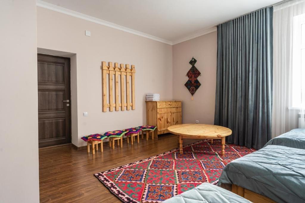 Muras Hotel คาราโคล ภายนอก รูปภาพ